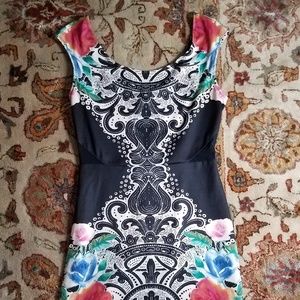 Guess Form Fitting Dress